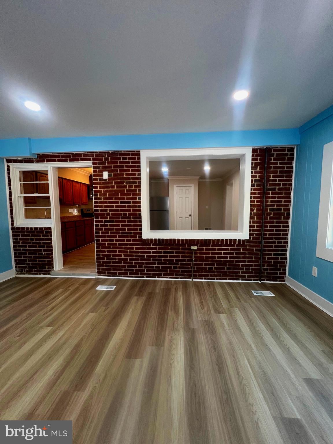 EDMONDSON PARK - Residential Lease