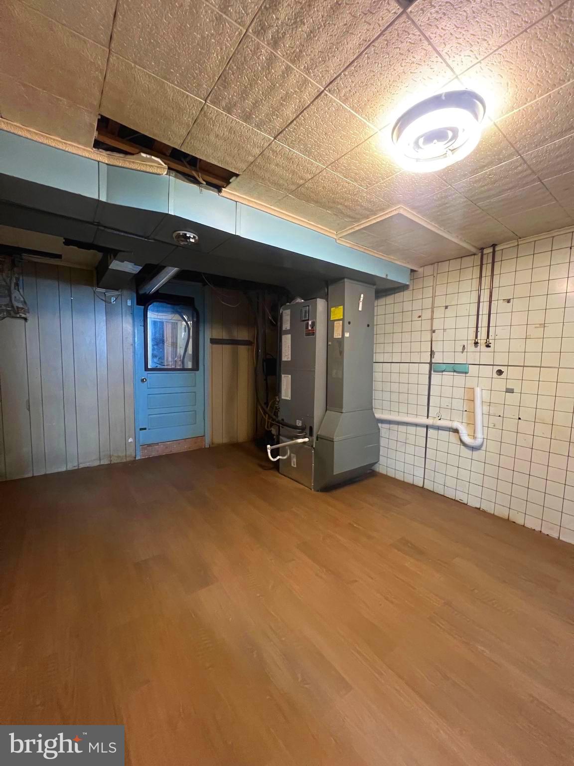 EDMONDSON PARK - Residential Lease