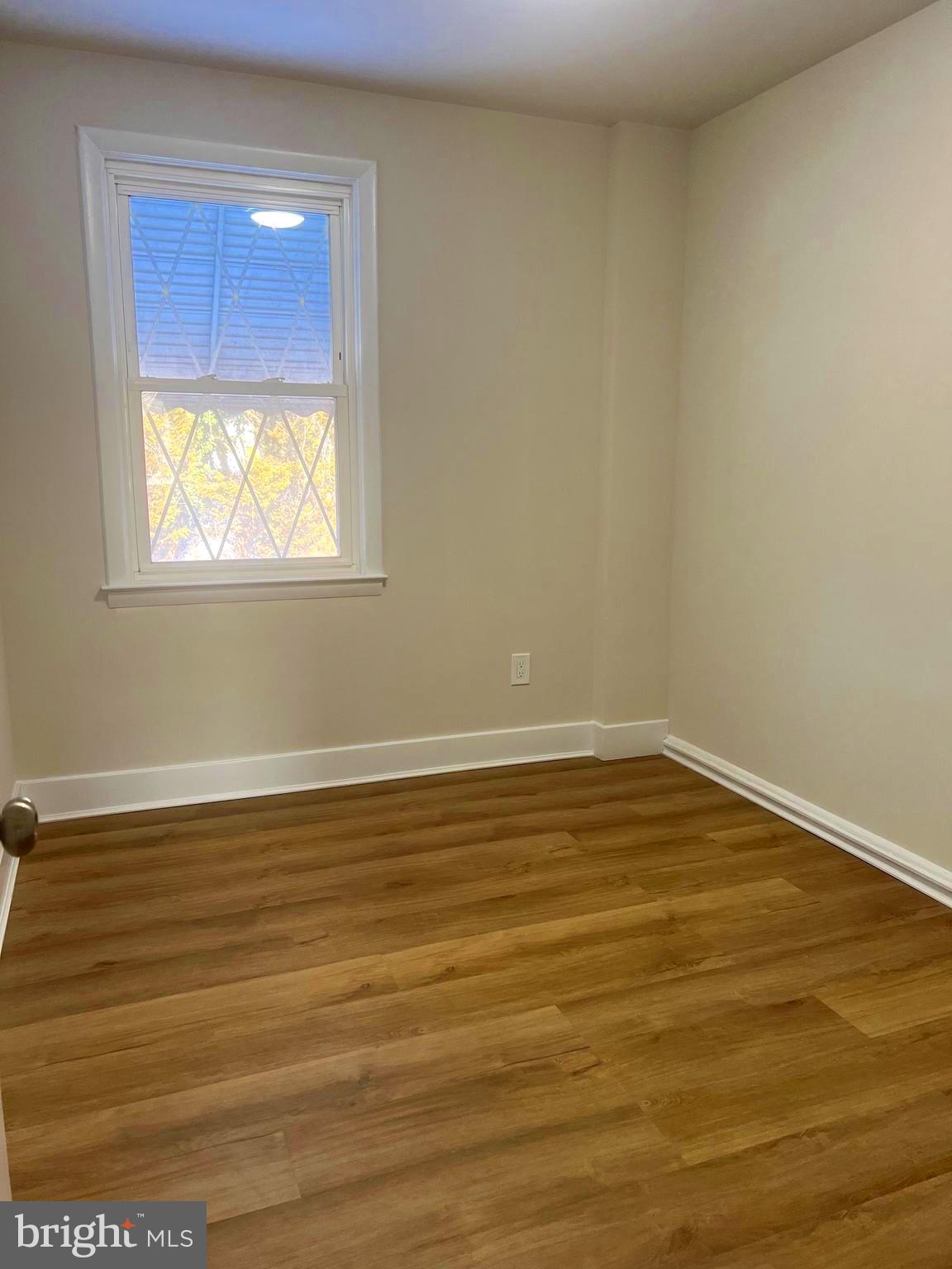 EDMONDSON PARK - Residential Lease