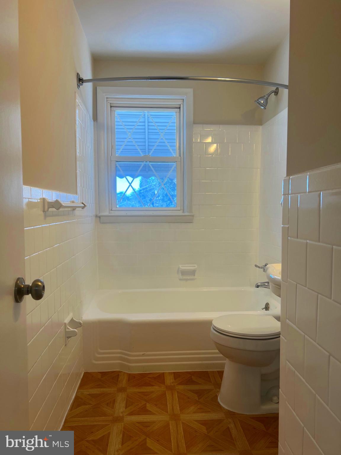 EDMONDSON PARK - Residential Lease