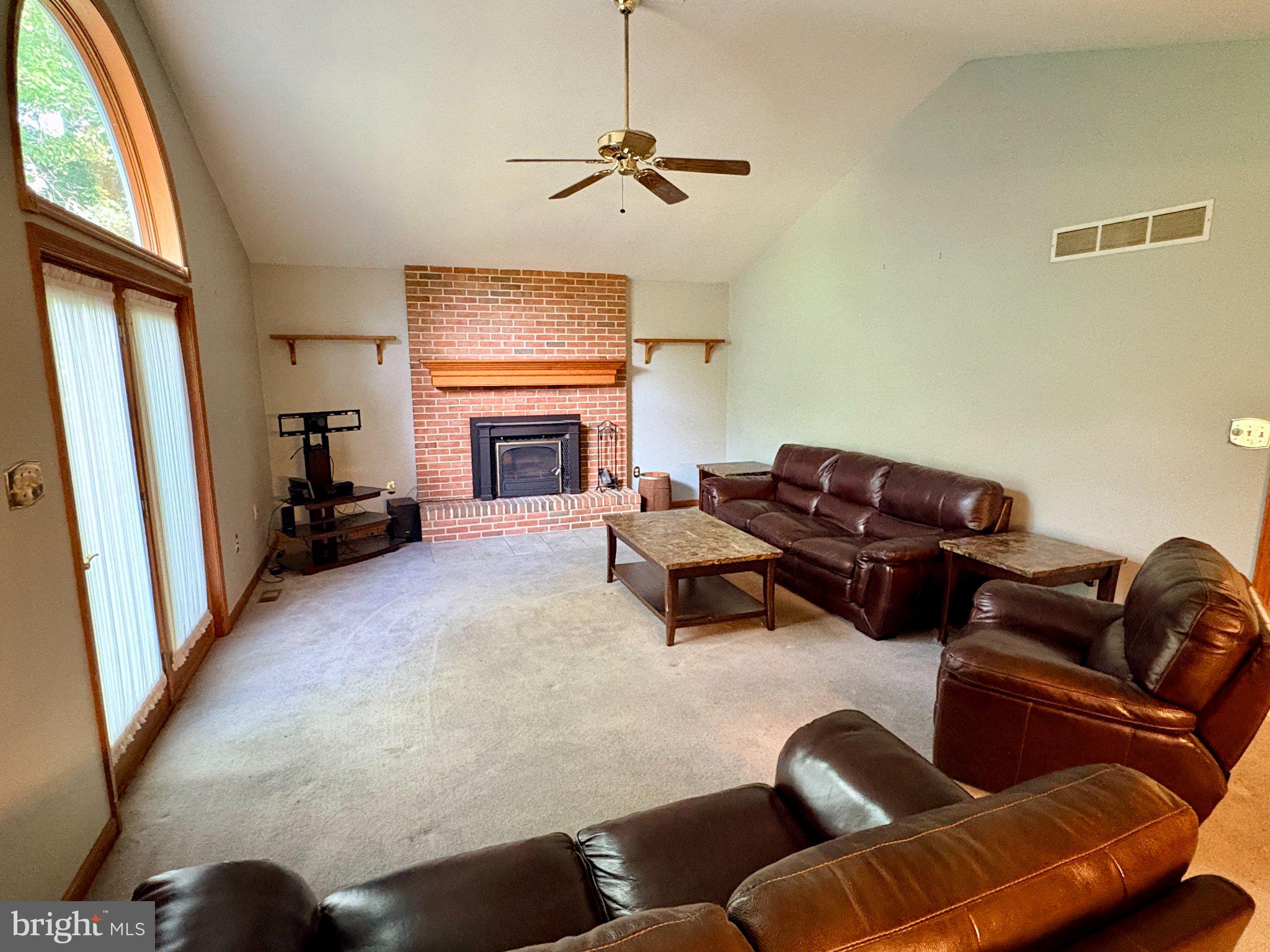 5066 VALLEY VIEW ROAD