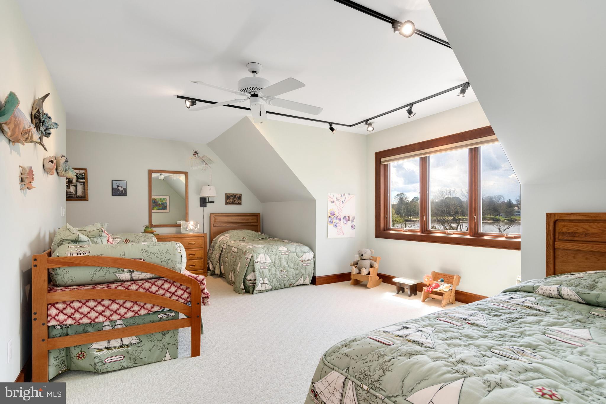 PATRICK'S PLAINS - Residential