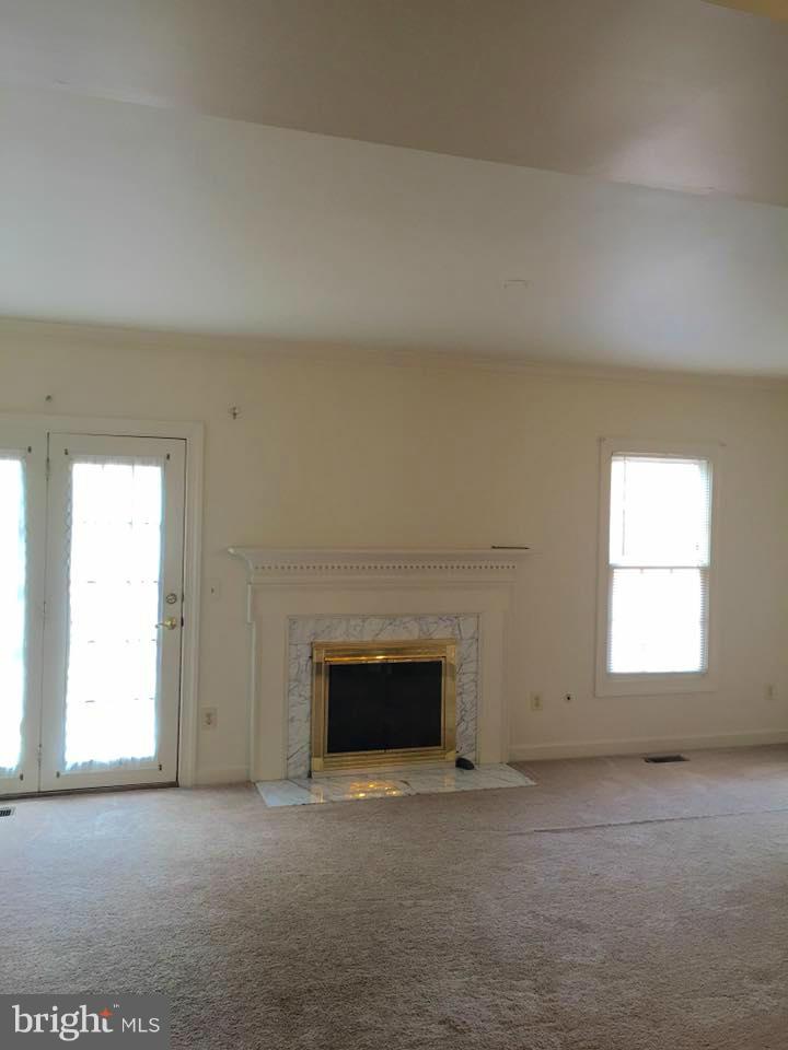 COURTHOUSE STATION - Residential Lease