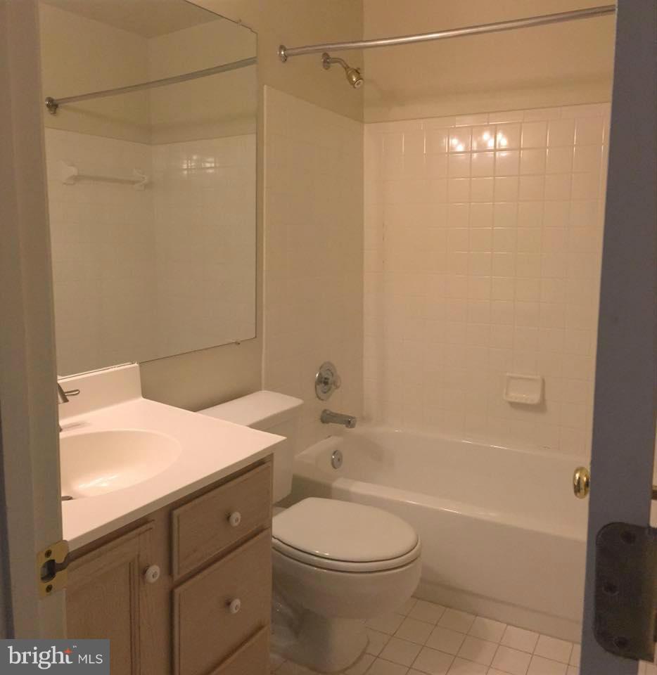 COURTHOUSE STATION - Residential Lease