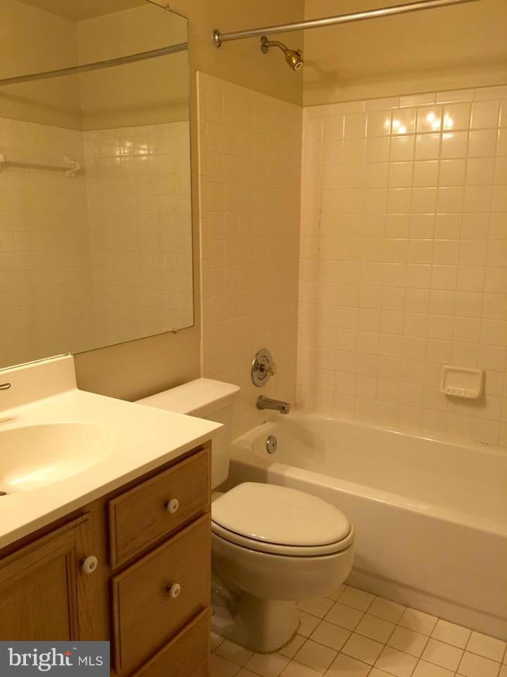 COURTHOUSE STATION - Residential Lease