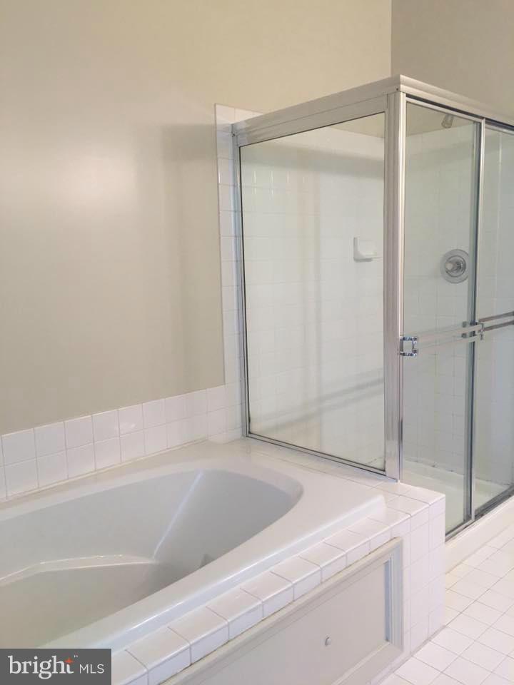 COURTHOUSE STATION - Residential Lease