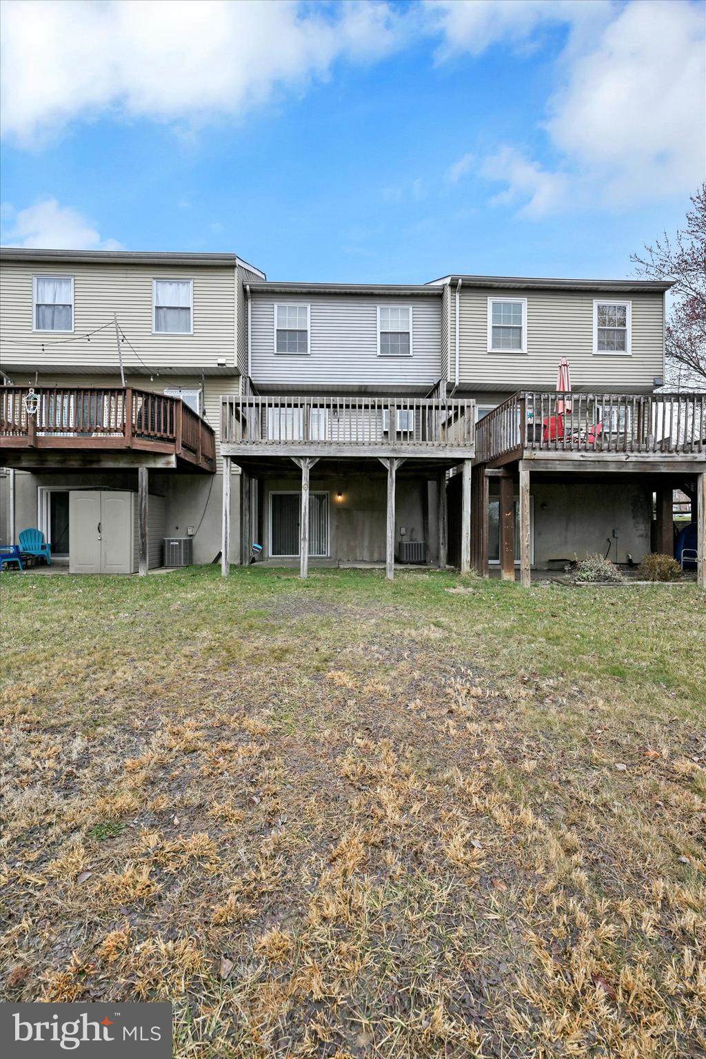 UPTON VILLAGE NORTH - Residential