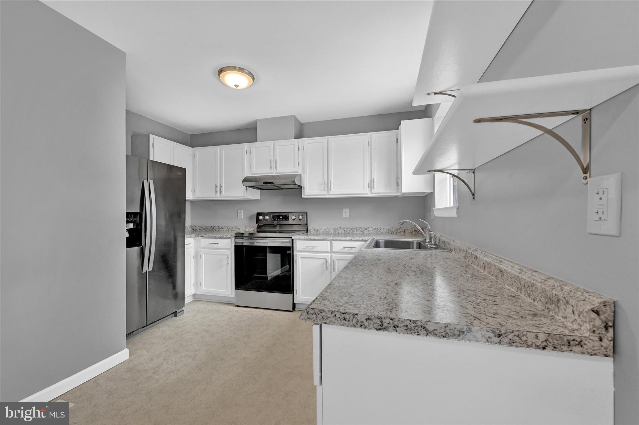 UPTON VILLAGE NORTH - Residential