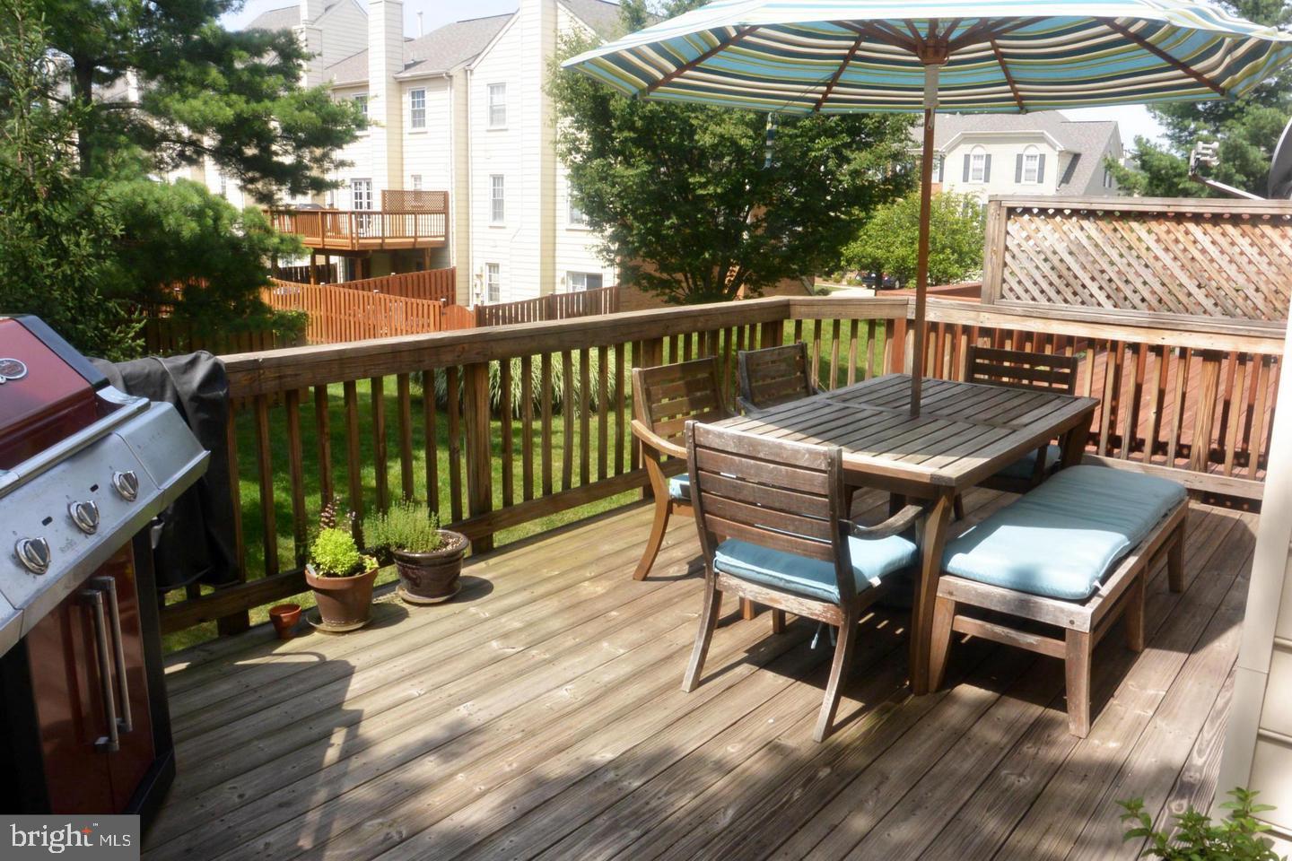 2043 PIERIS COURT