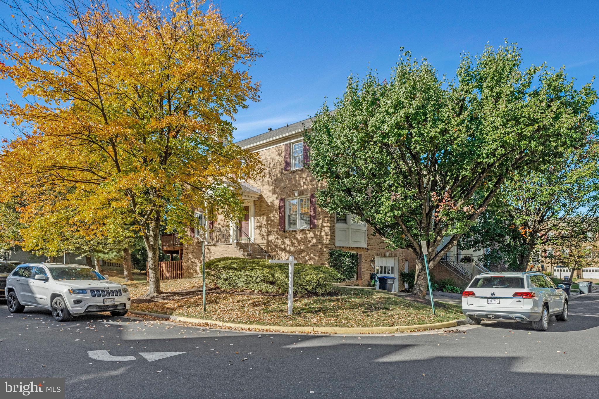 2043 PIERIS COURT