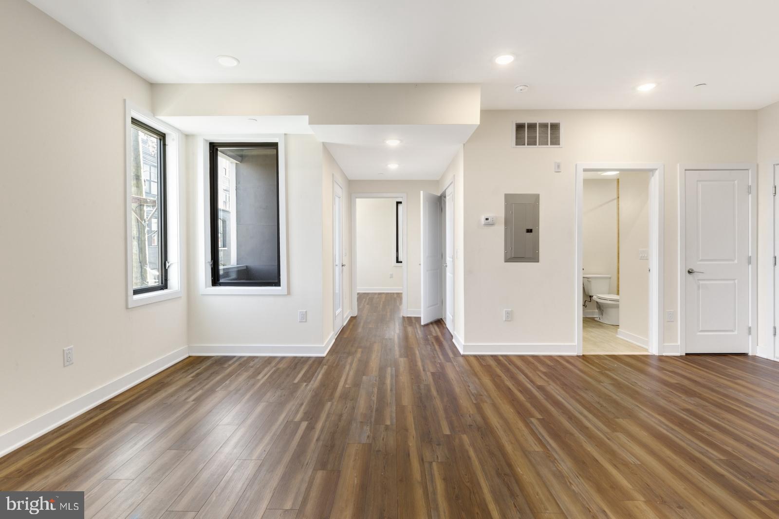 EAST KENSINGTON - Residential Lease