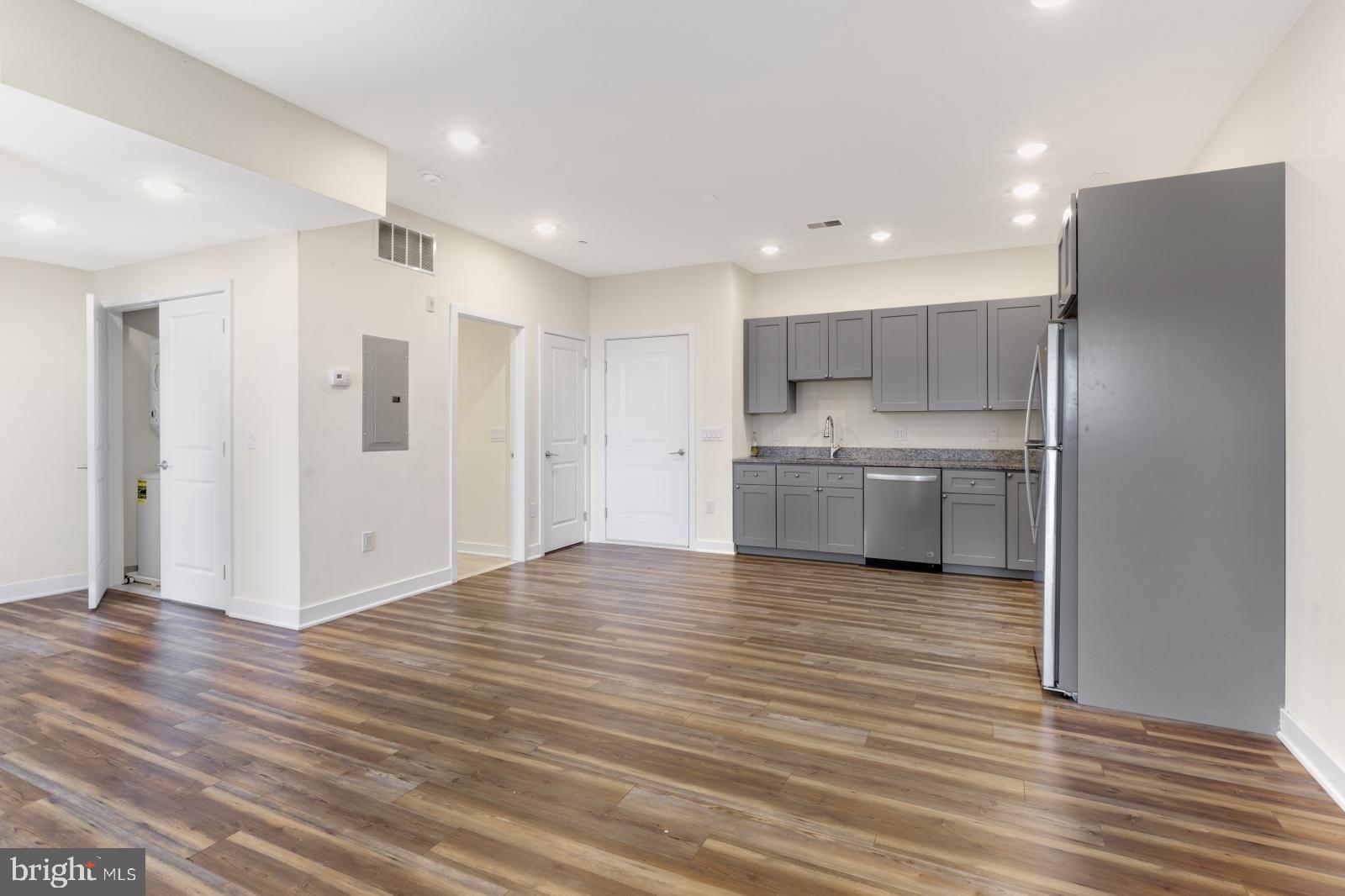 EAST KENSINGTON - Residential Lease