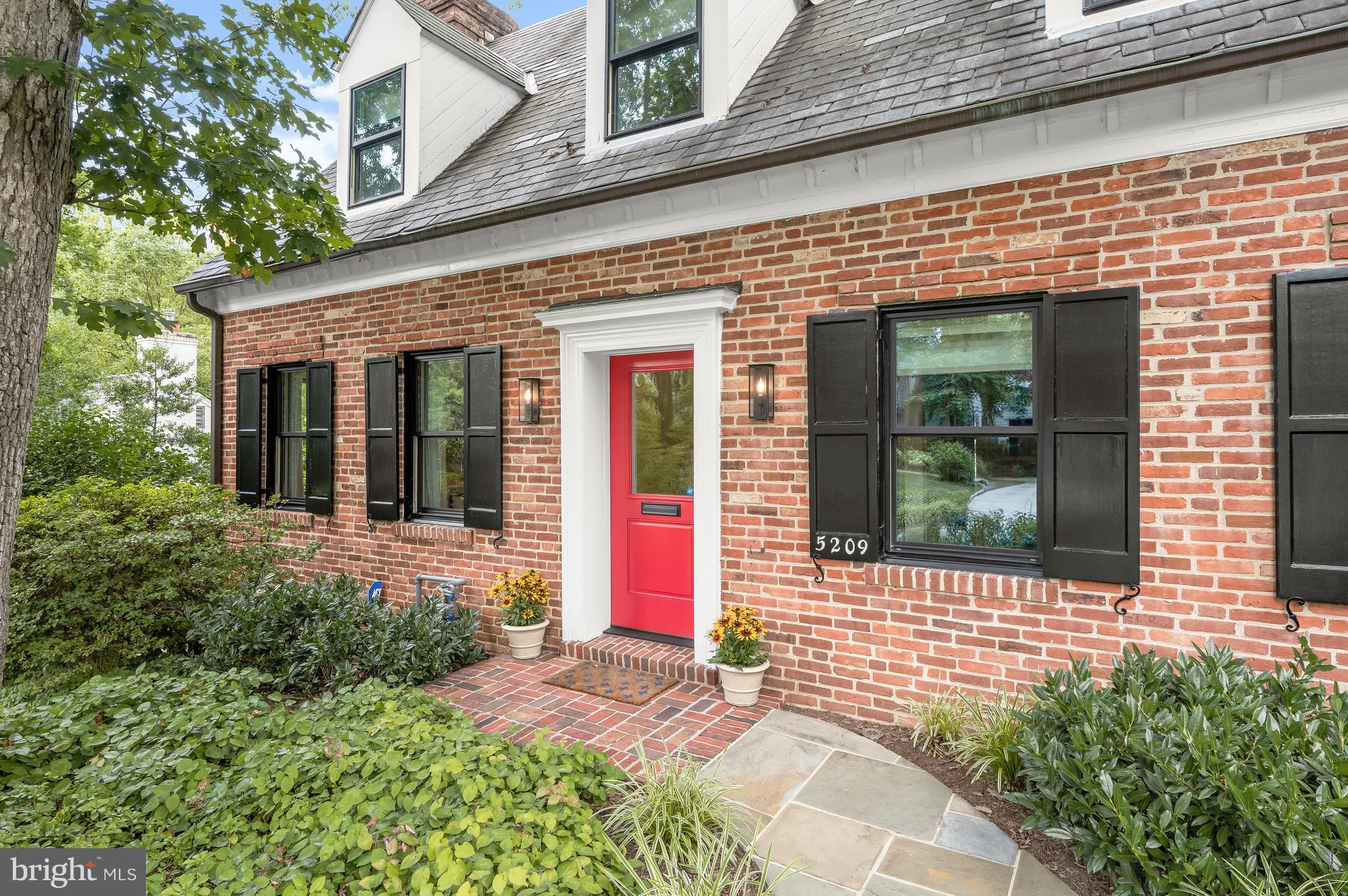 WESTMORELAND HILLS - Residential