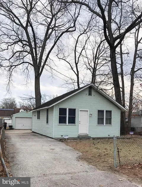 38 E 8th Avenue, Pine Hill, NJ 08021 - #: NJCD2088318