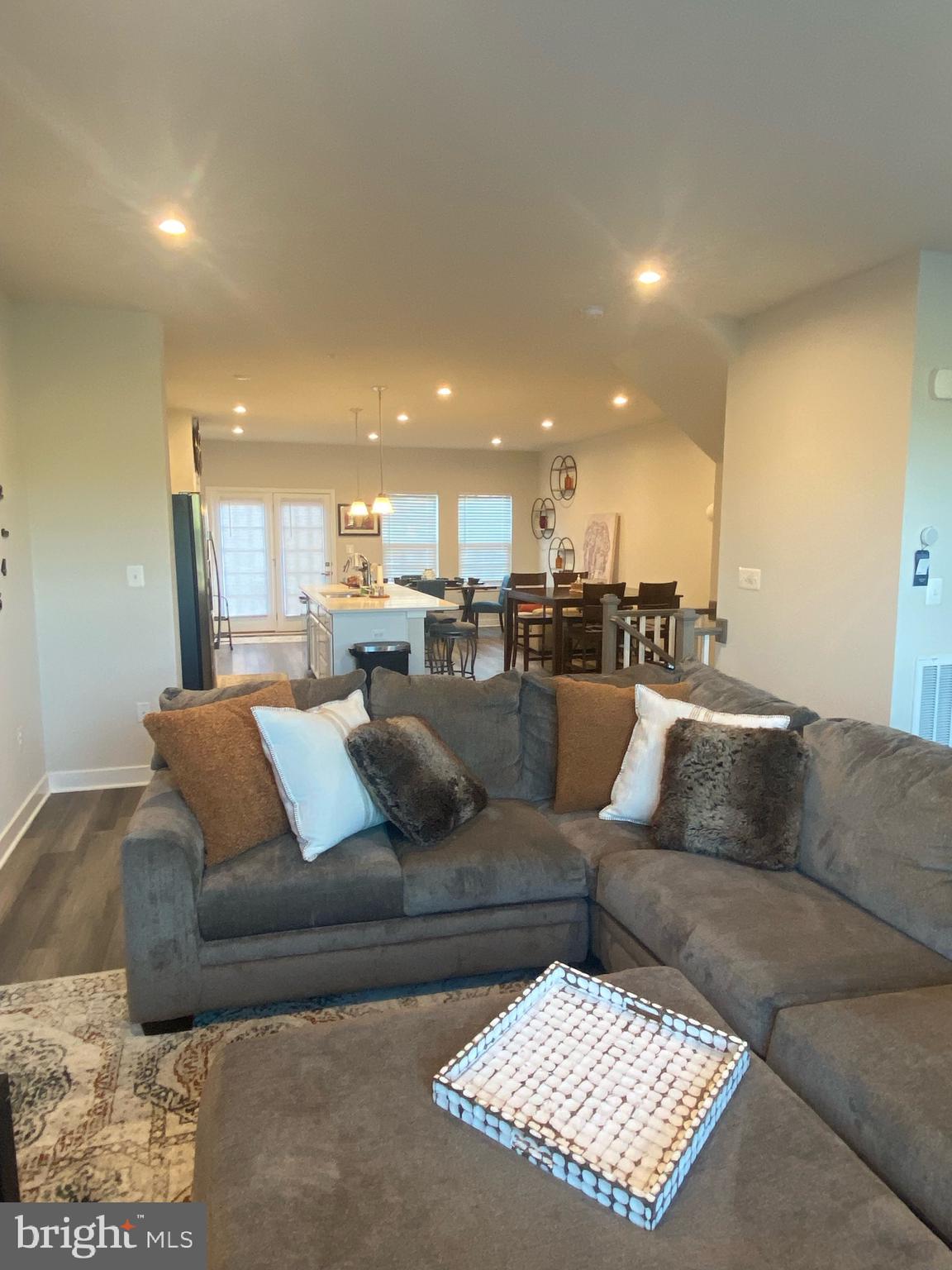 AMBER RIDGE - Residential Lease