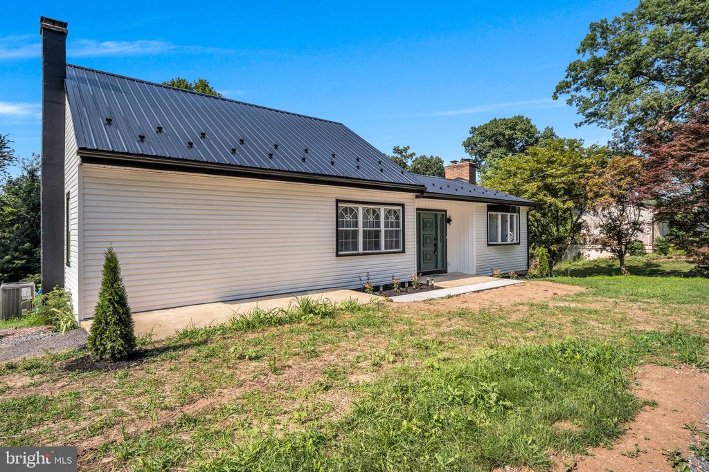 Photo of 439 Shuler Road, ETTERS, PA 17319 (MLS # PAYK2085900)