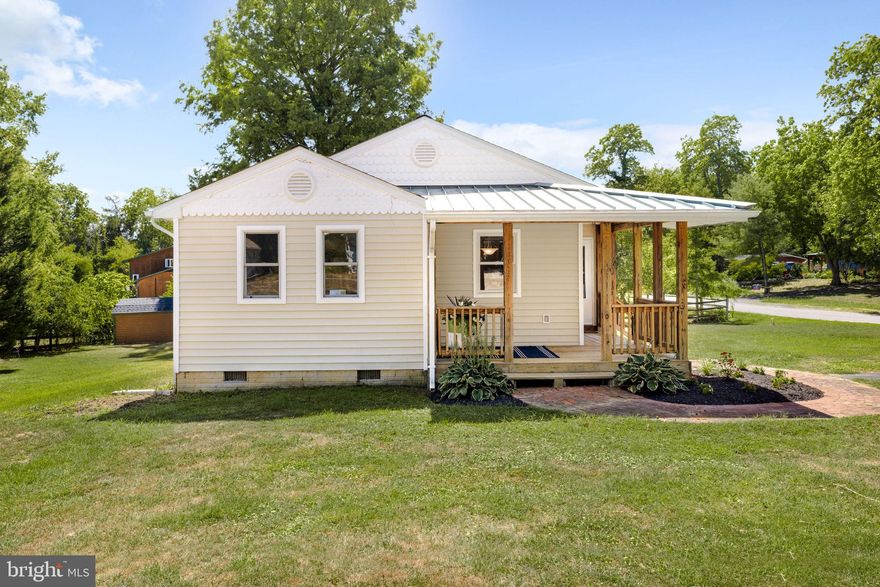 Welcome to Small Town Living at its Best.  This Newly Renovated 3 Bedroom, 1 1/2 Bath Rambler is Situated on a Large Corner Lot in the Quaint Town of Hamilton. The Property Features a Beautiful New Kitchen with New Appliances with Gorgeous Counters and Deep Sink. One Level Living with High End Luxury Plank Vinyl (LVP) that are Sophisticated and Modern.  New Water Heater and Roof Replaced in 2021. With the Freedom of no Home Owners Association, it is Ready for the Final Touches that Personalize Home.  This property is conveniently located minutes to  Purcellville and Leesburg for Shopping, Restaurants, and other Outdoor Entertainment to all that Western Loudoun County VA has to Offer (i. e. , Hiking Trails, W & OD Walk / Bike Path from Purcellville to Washington DC, Equestrian Events, Parks  &  Recreation at Franklin Park, Loudoun County’s extensive Wine Country, Distilleries, Breweries and more). Your New Home is an Easy Commute to Northern Virginia, Maryland, Washington DC, and Approximately a 35 Minute Drive to Dulles Airport.