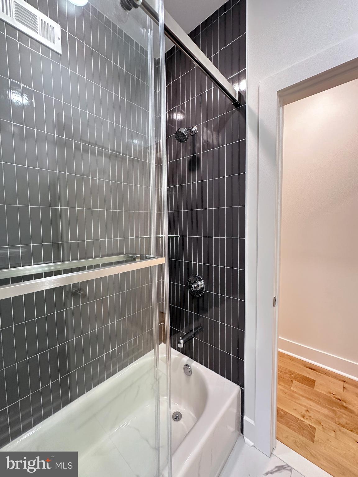 PHILADELPHIA (SOUTH) - Residential