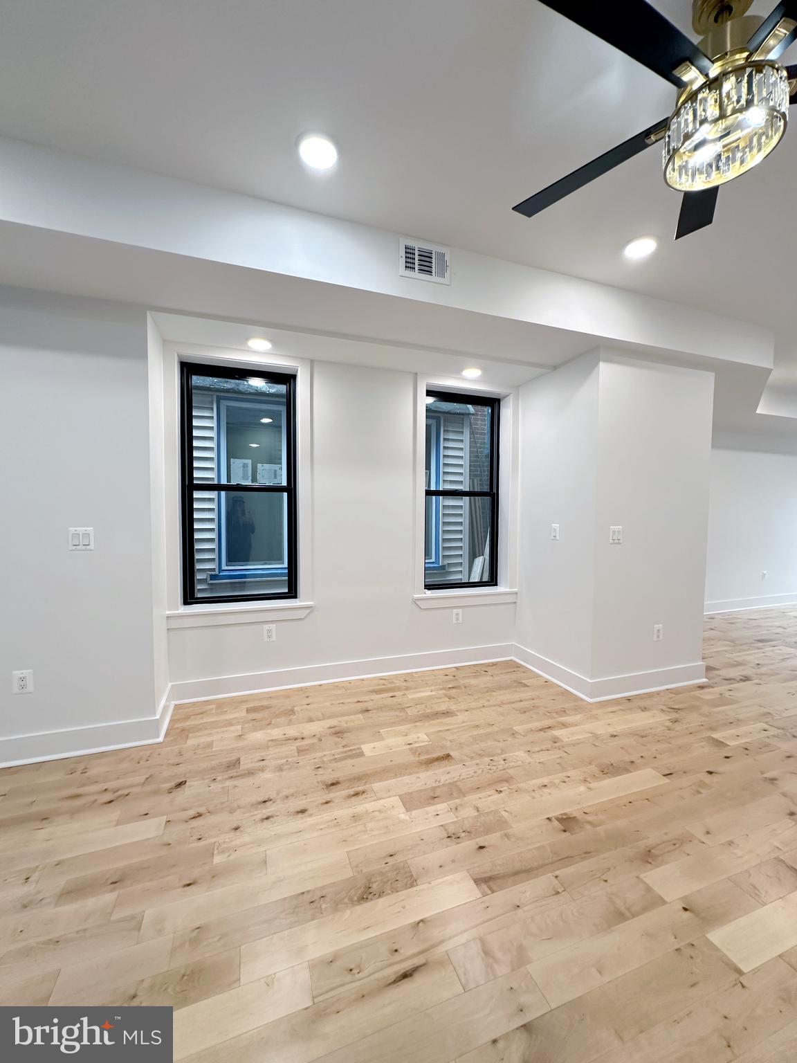 PHILADELPHIA (SOUTH) - Residential