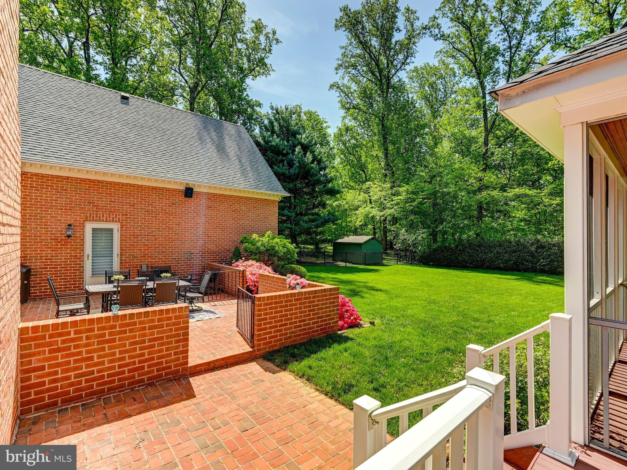 LAURELFORD - Residential