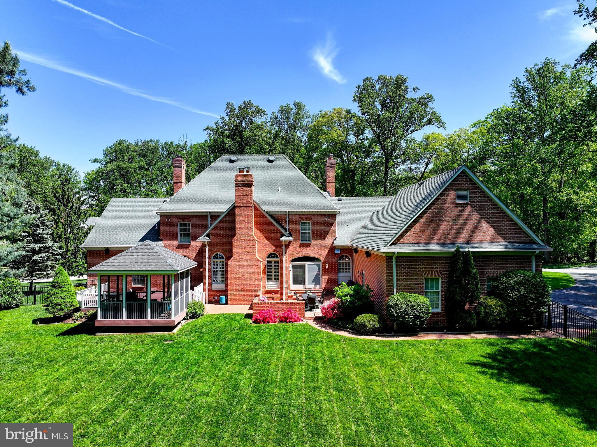 LAURELFORD - Residential