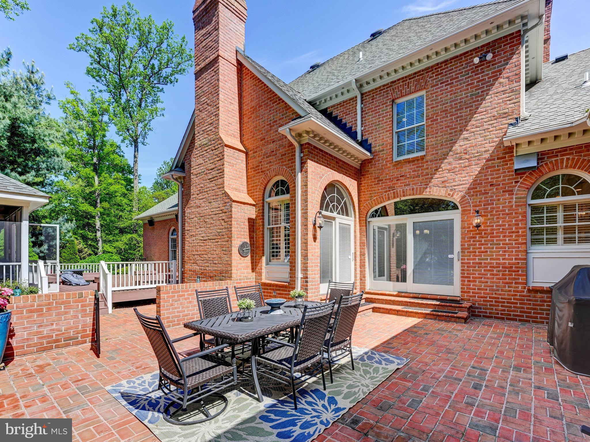 LAURELFORD - Residential