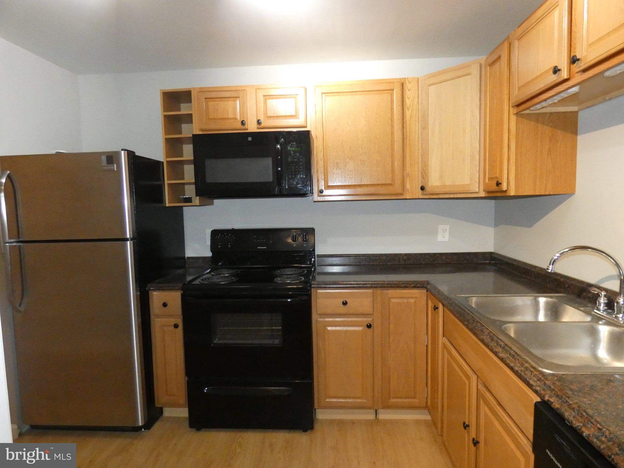 88 CARRIAGE HILL DRIVE B