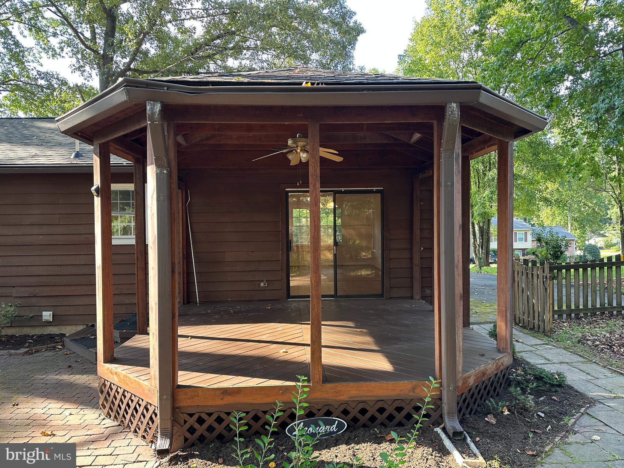 PLANTATION FOREST - Residential