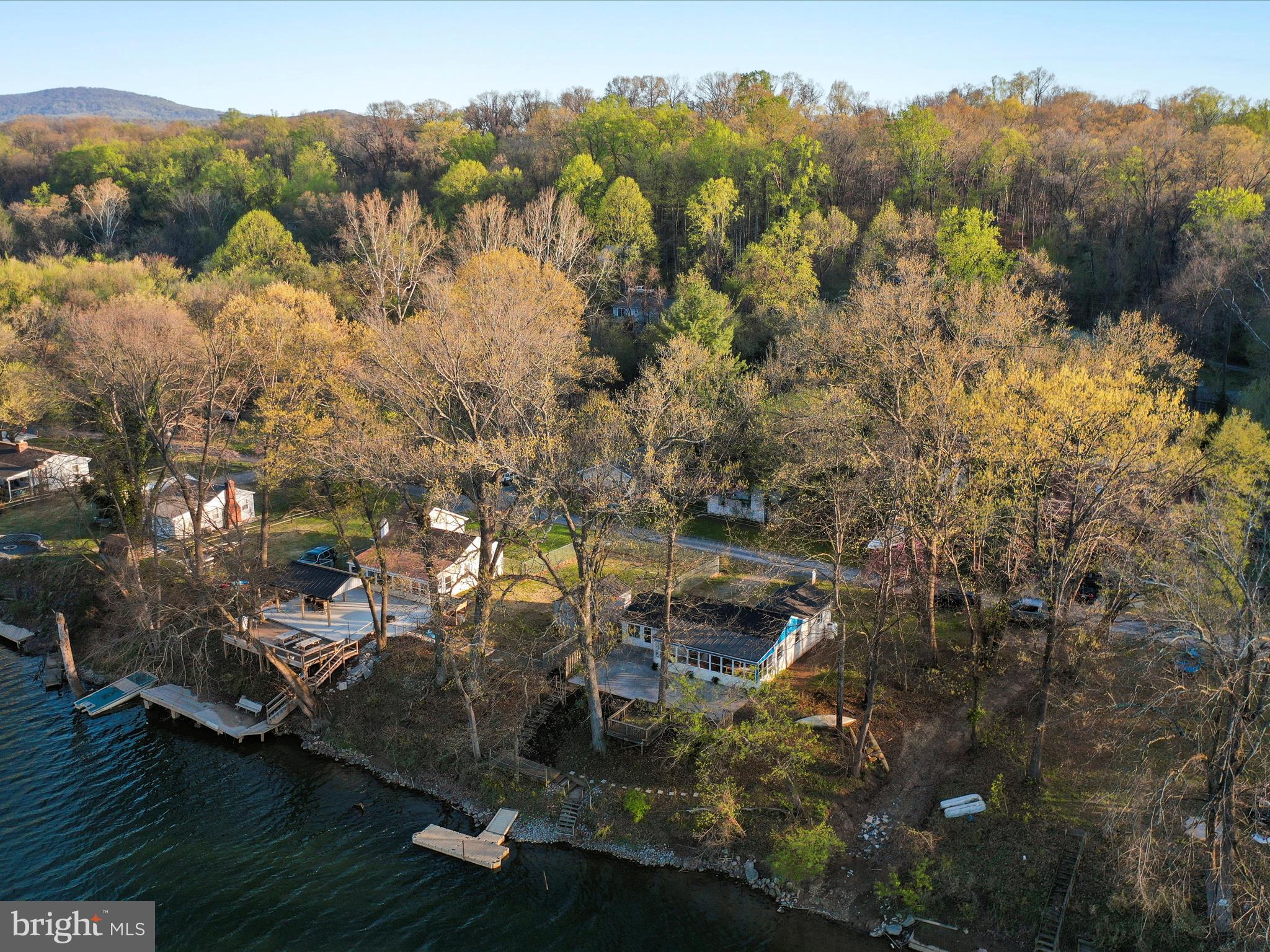 SHEN RIVER ESTATES - Residential