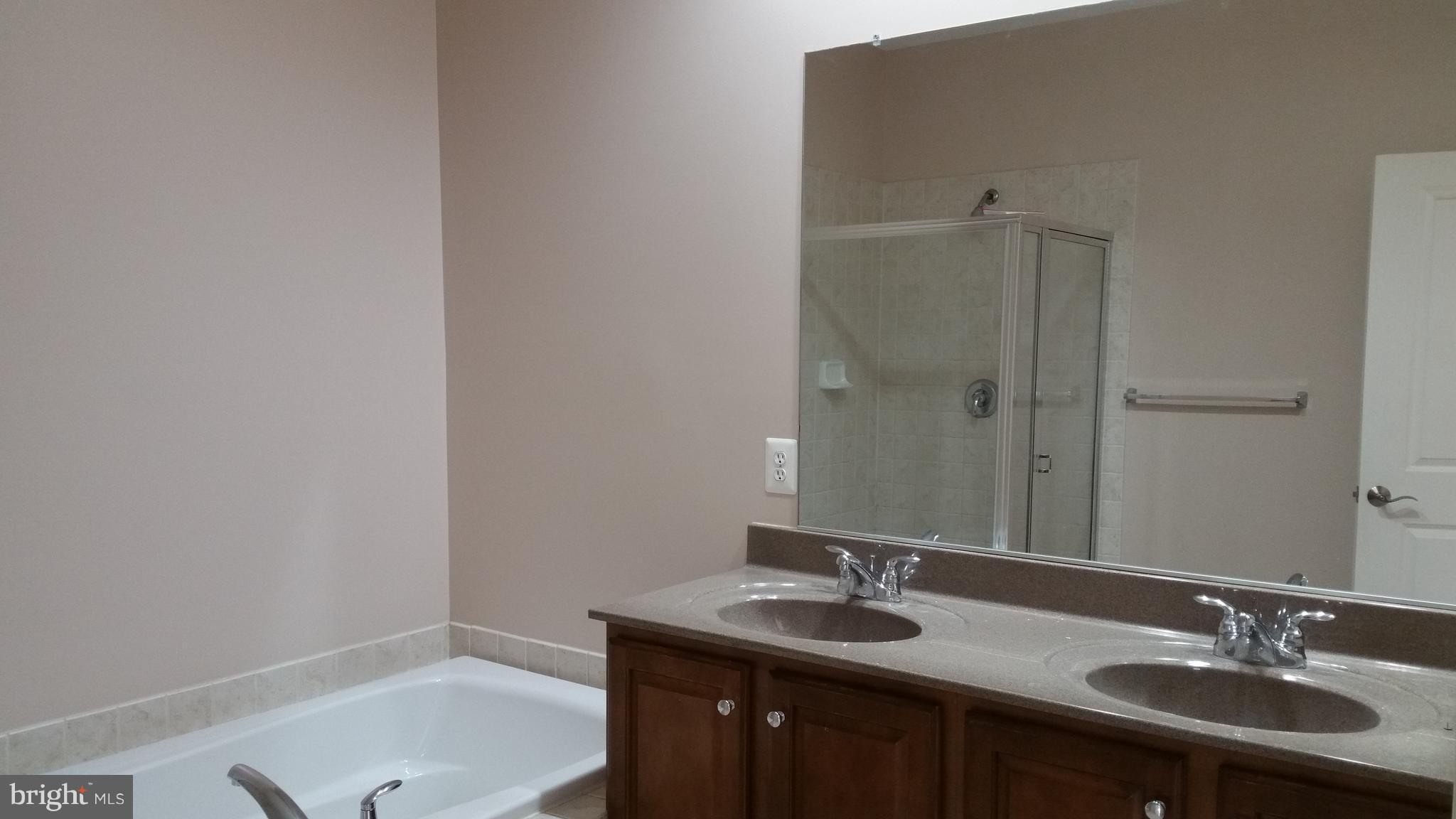 MADISON CRESCENT - Residential Lease