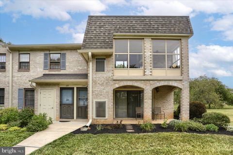 Photo of 128 VALLEYBROOK DR, LANCASTER, PA 17601 (MLS # PALA2036728)