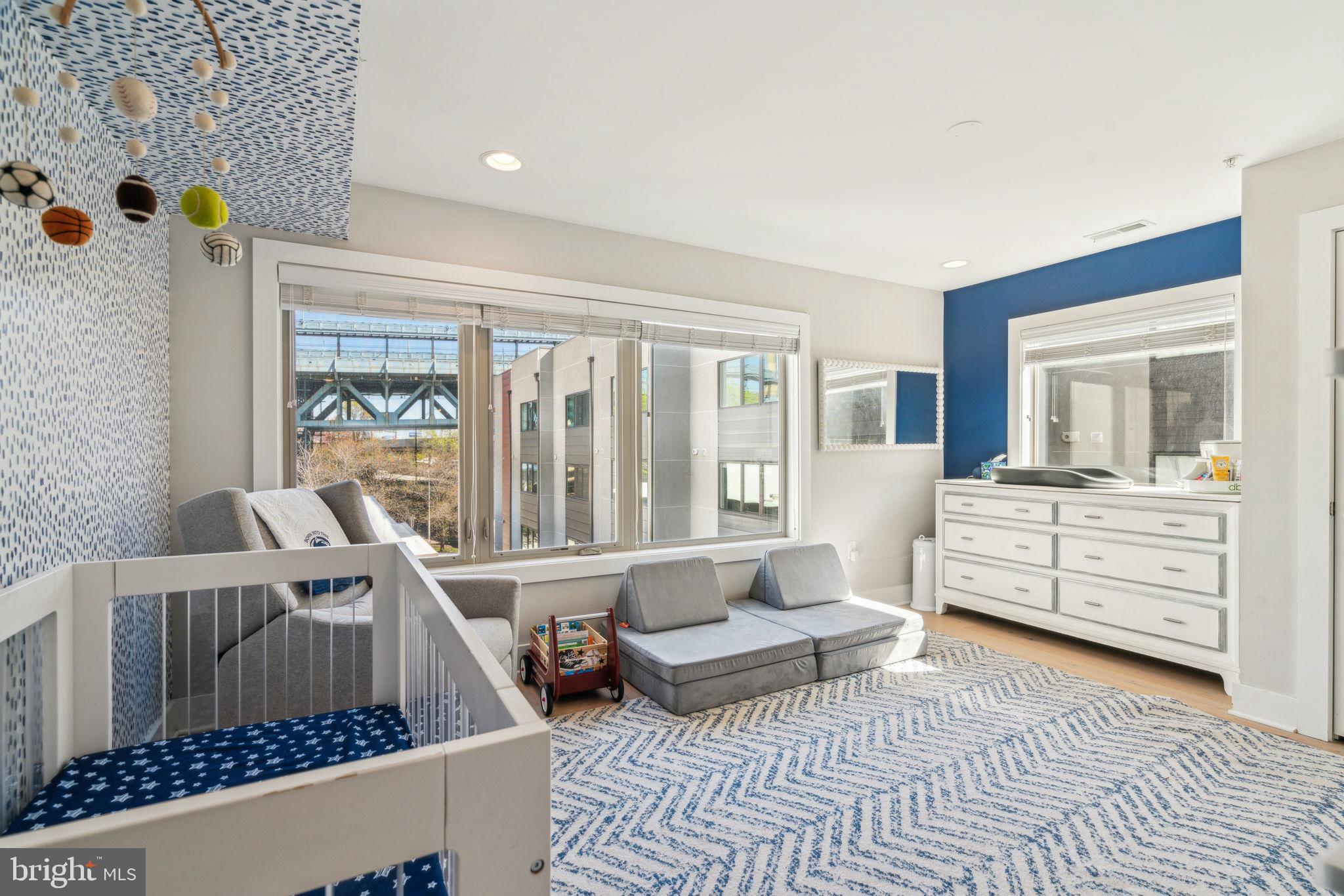 OLD CITY - Residential