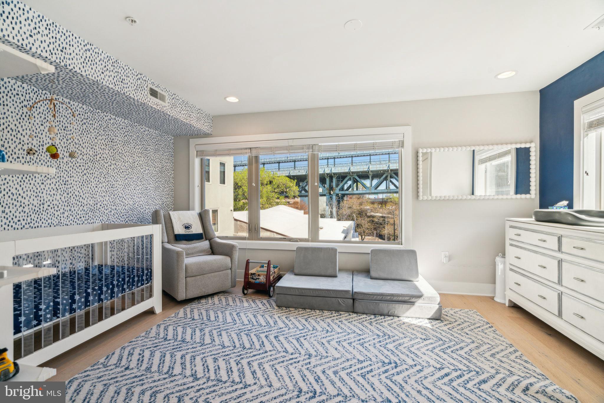 OLD CITY - Residential