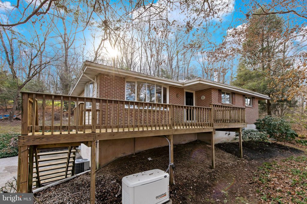 Photo of 10 Schoolhouse Road, Kirkwood, PA 17536 (MLS # PALA2044688)