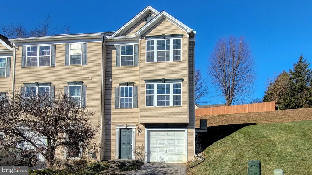 Photo of 120 KNOLLWOOD RD, MILLERSVILLE, PA 17551 (MLS # PALA2029212)