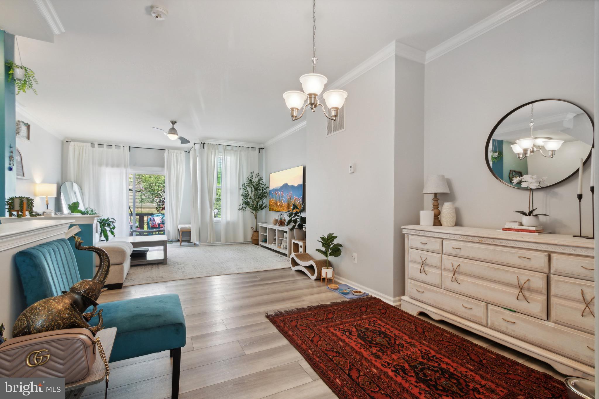 RIVER OAKS - Residential