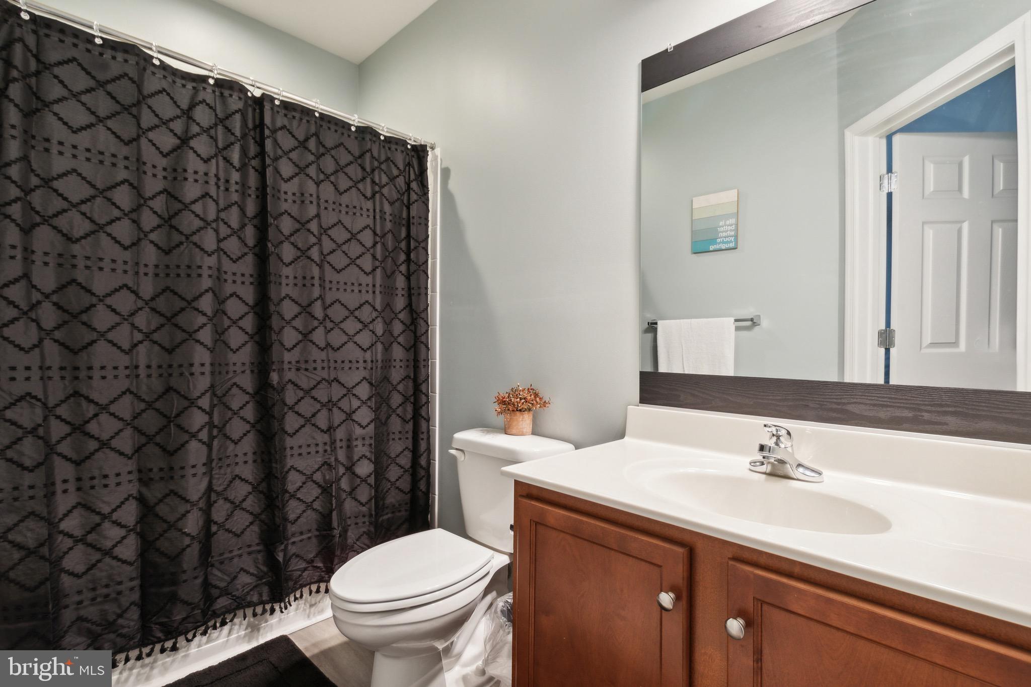 RIVER OAKS - Residential