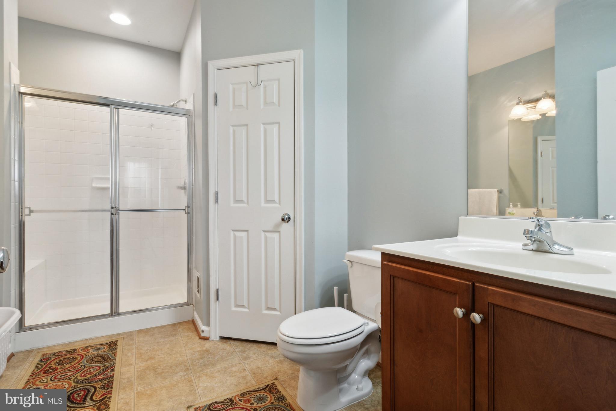 RIVER OAKS - Residential