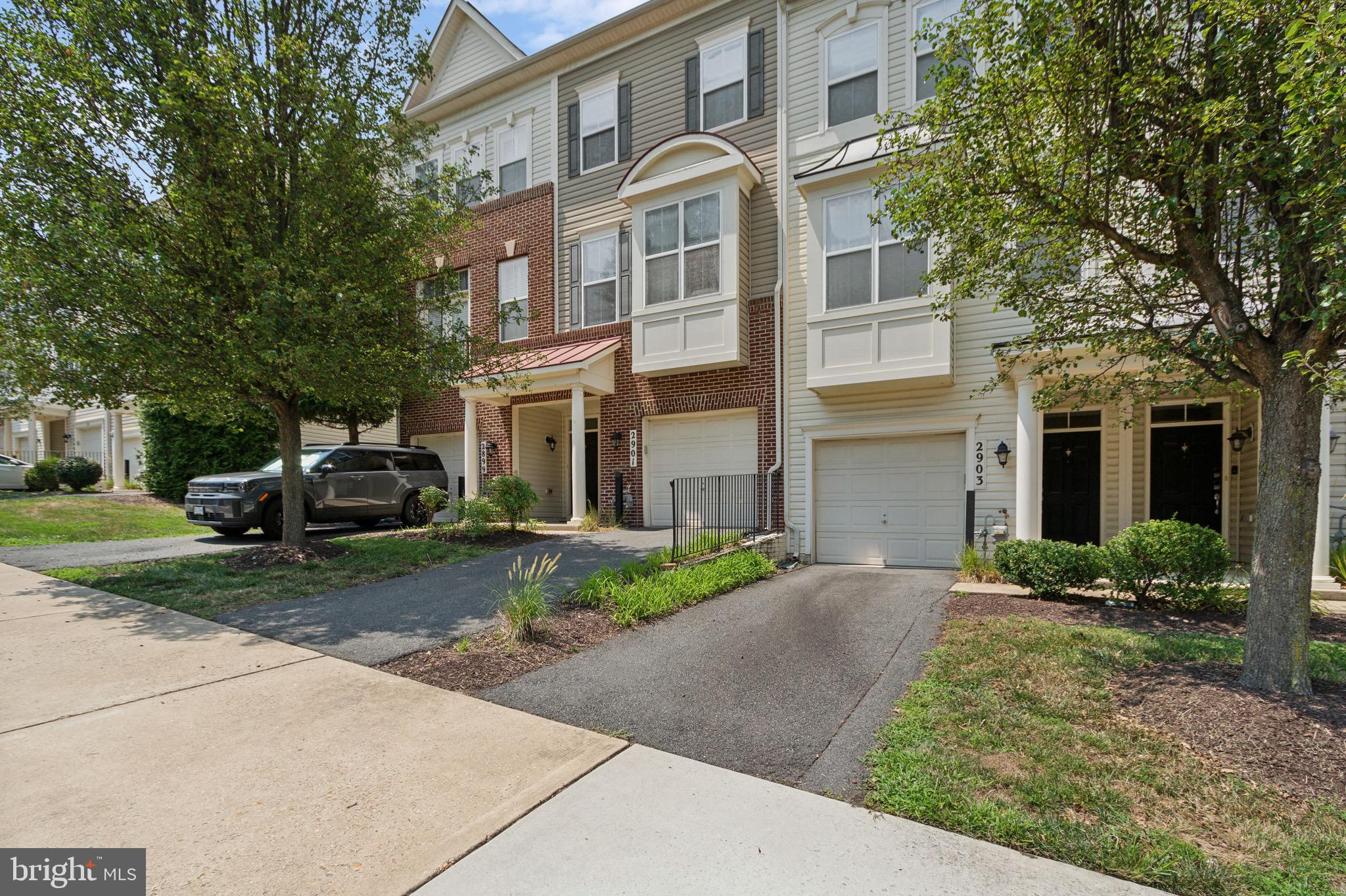 RIVER OAKS - Residential