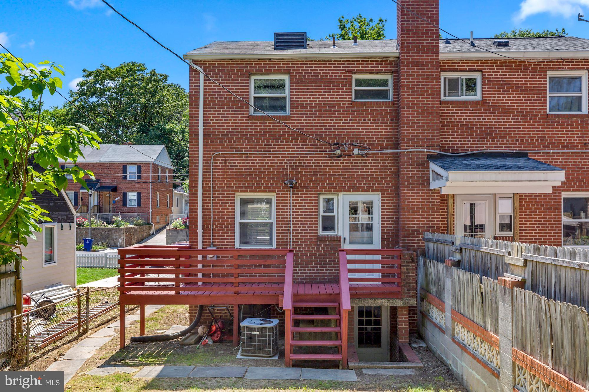 GREEN VALLEY - Residential Lease