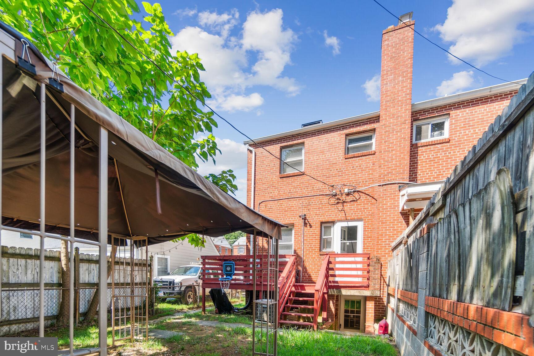 GREEN VALLEY - Residential Lease