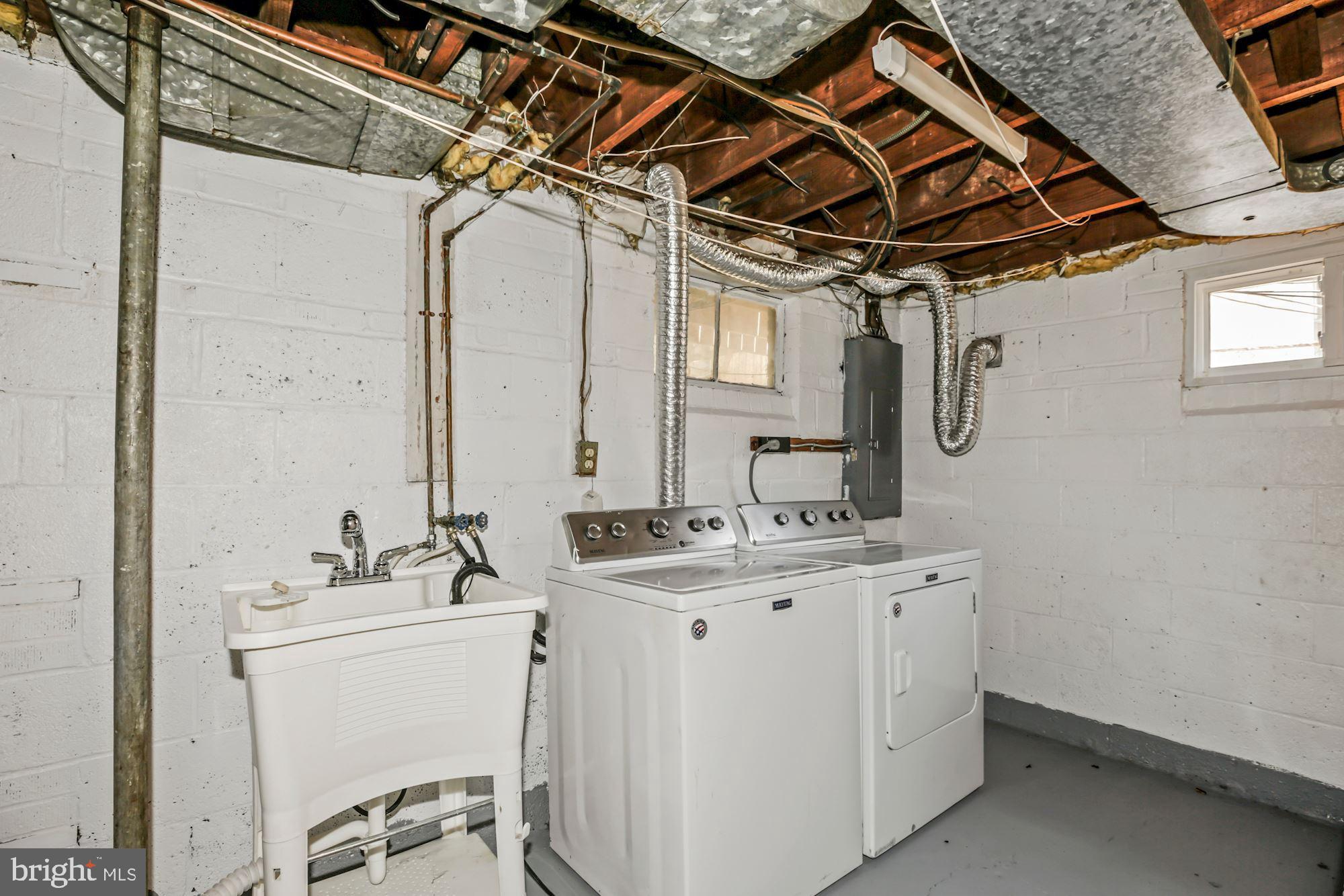 GREEN VALLEY - Residential Lease