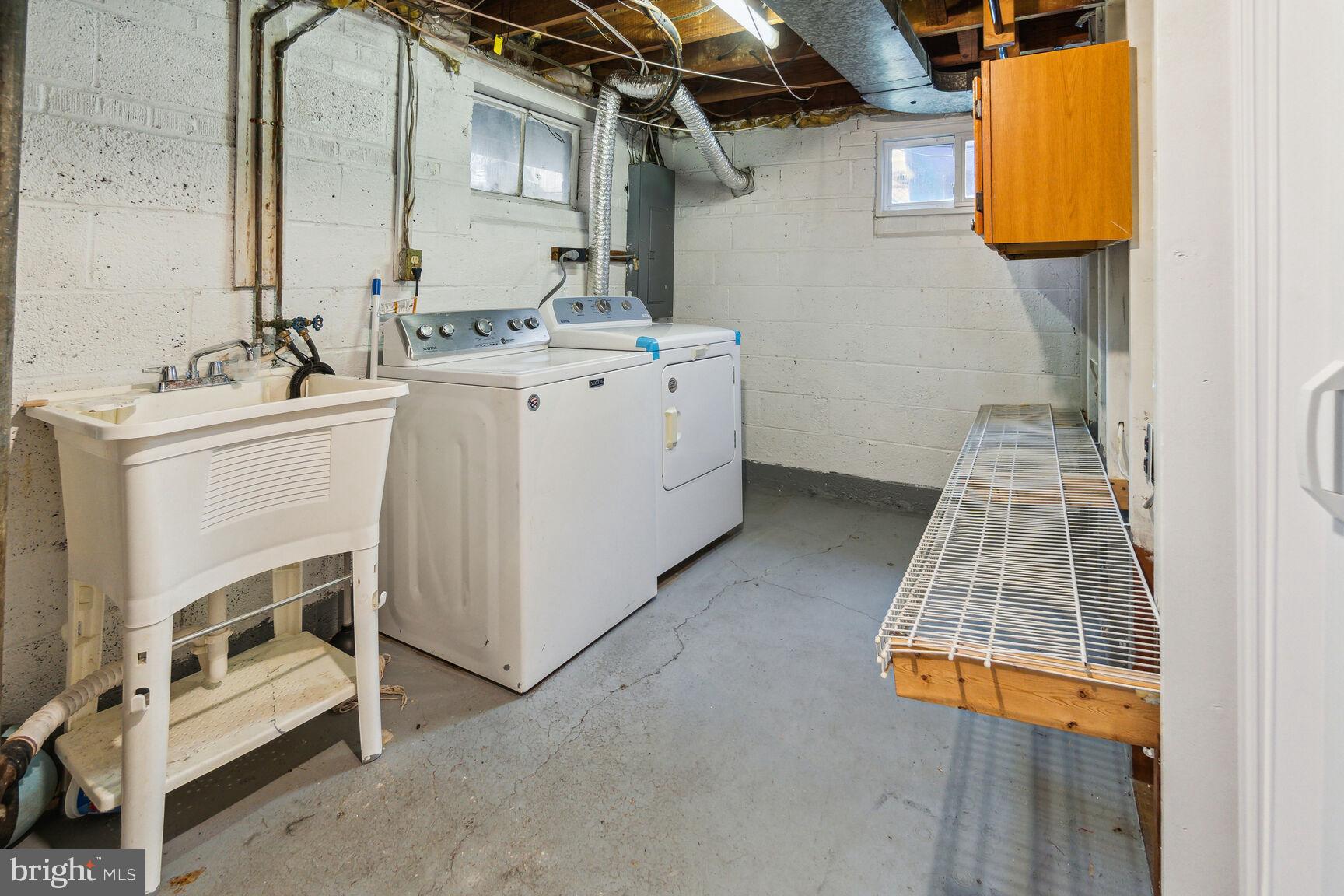 GREEN VALLEY - Residential Lease