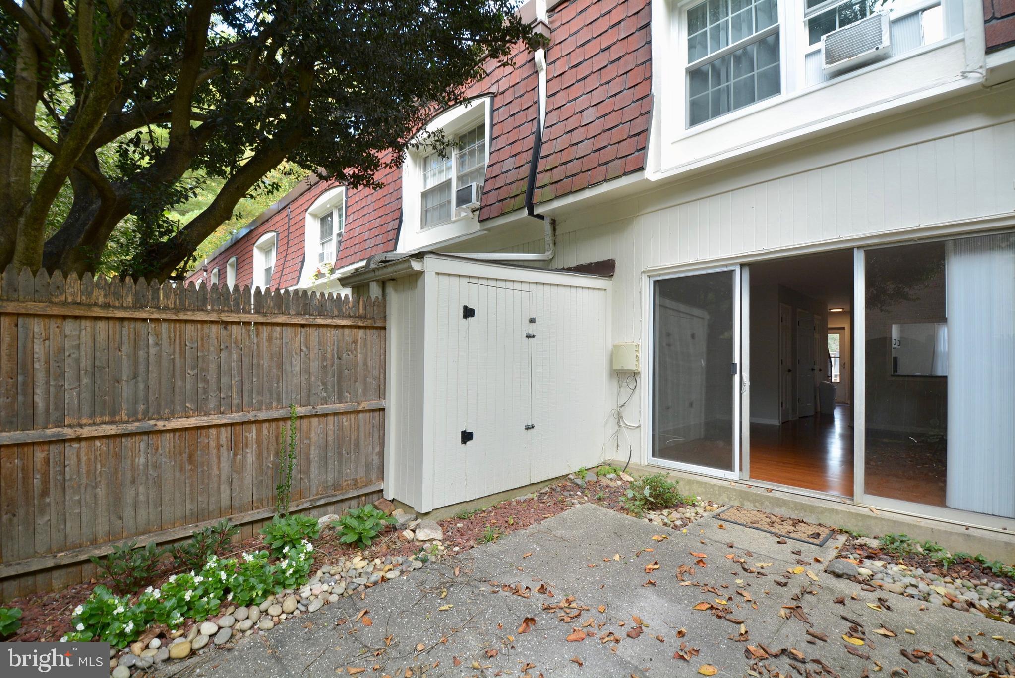 CARDINAL FOREST - Residential Lease