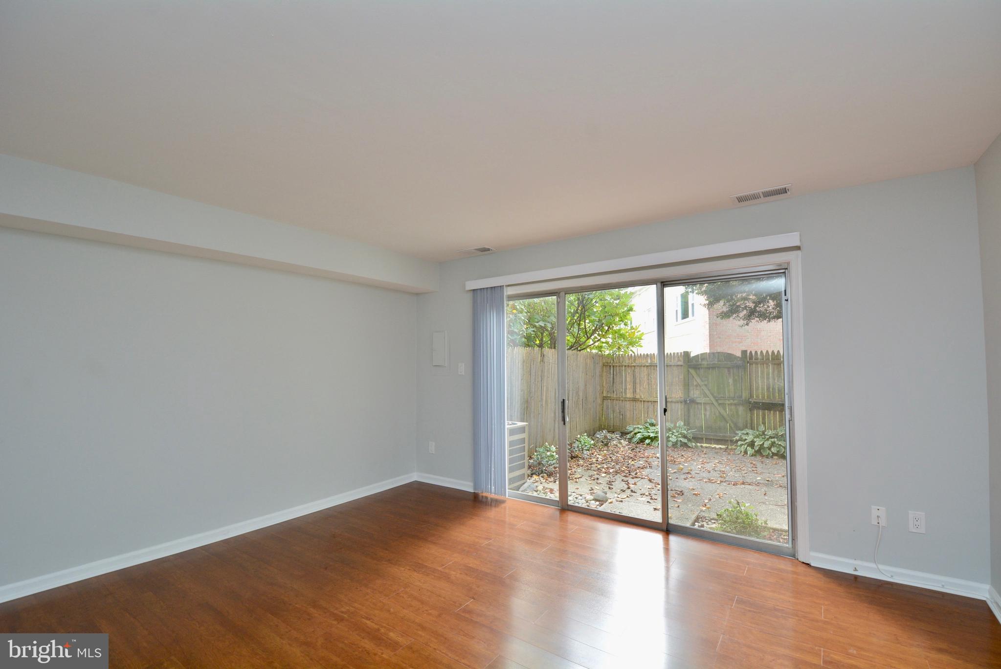 CARDINAL FOREST - Residential Lease