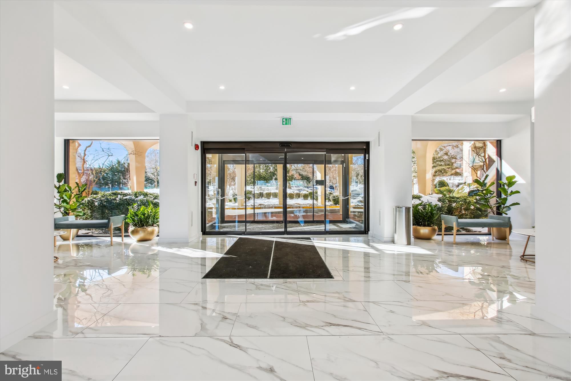 MARINA TOWERS - Residential