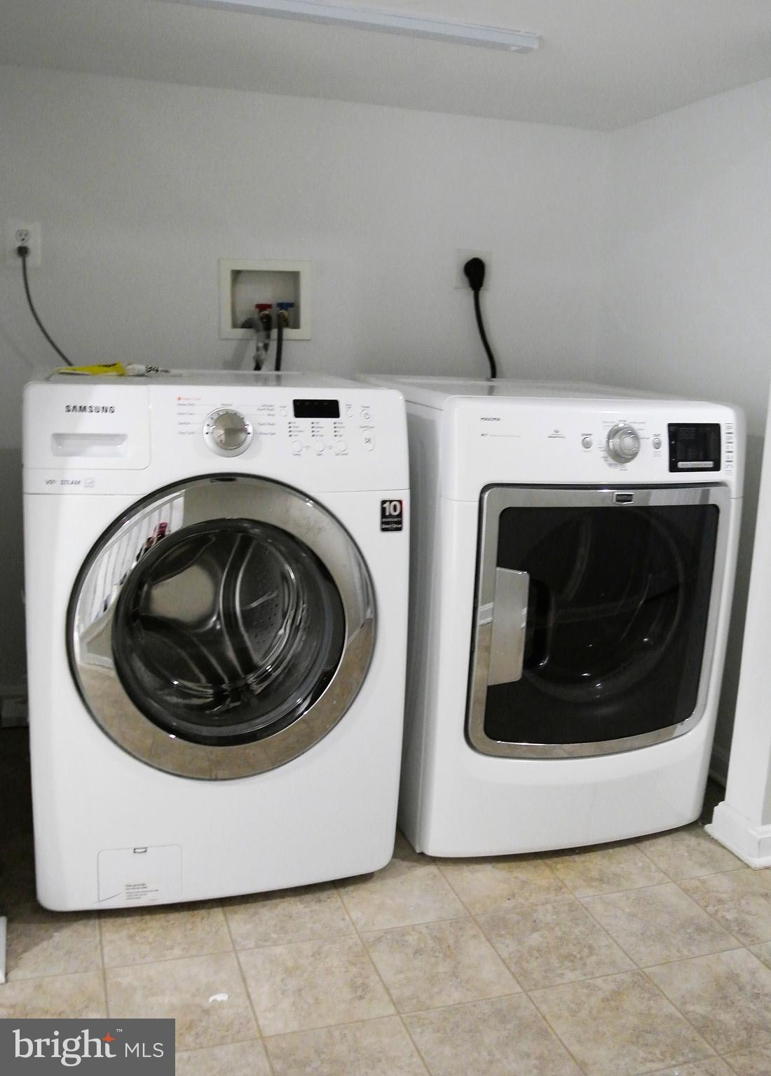 CHARLES VILLAGE - Residential