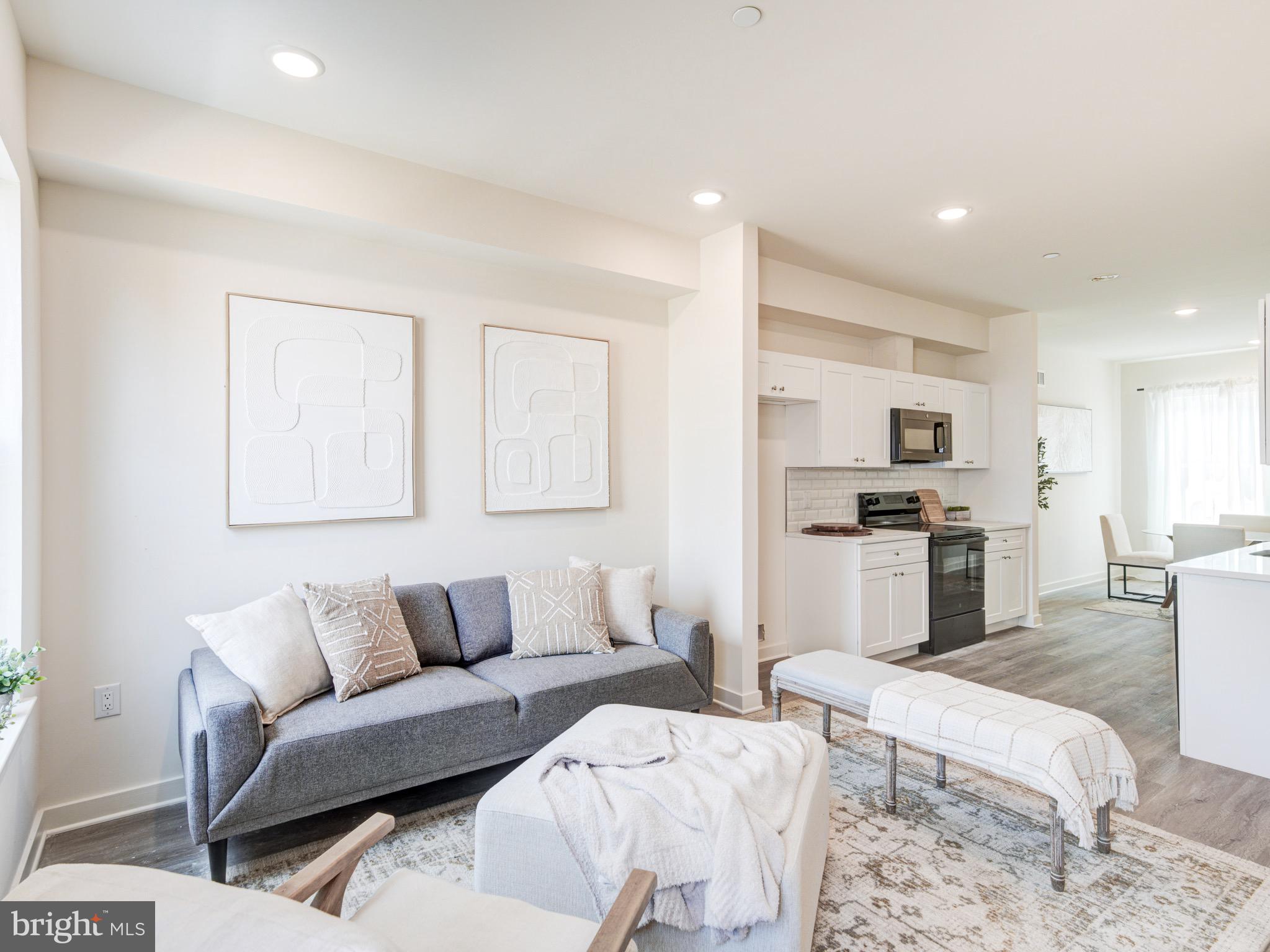 PORT RICHMOND - Residential