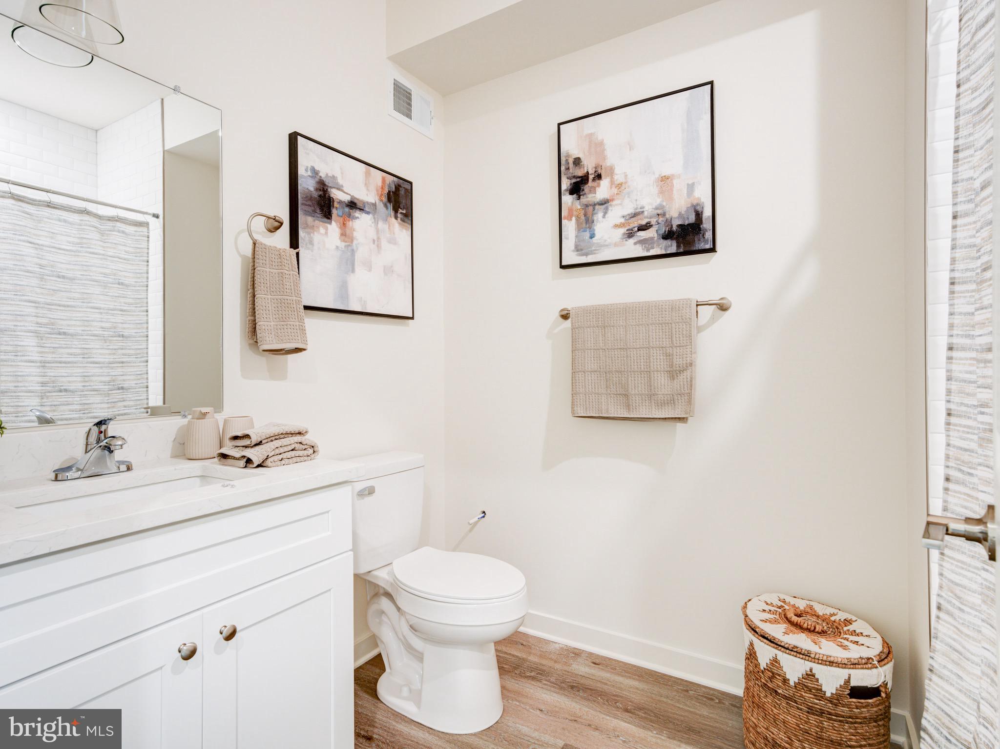 PORT RICHMOND - Residential