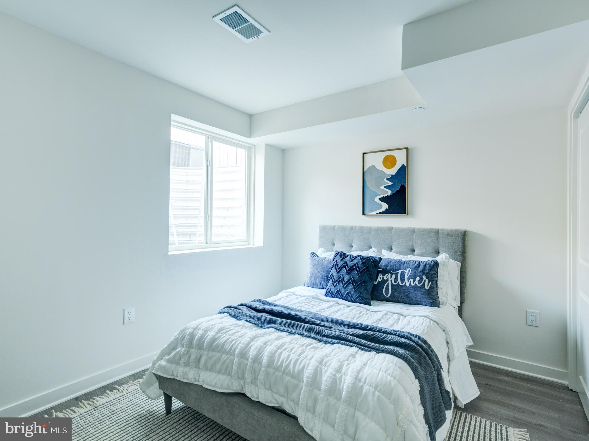 PORT RICHMOND - Residential